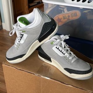 Air Jordan (Green).